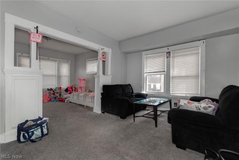 10302 Manor Avenue Cleveland OH 44104