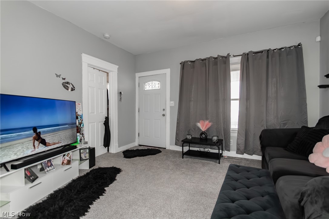 10302 Manor Avenue Cleveland OH 44104