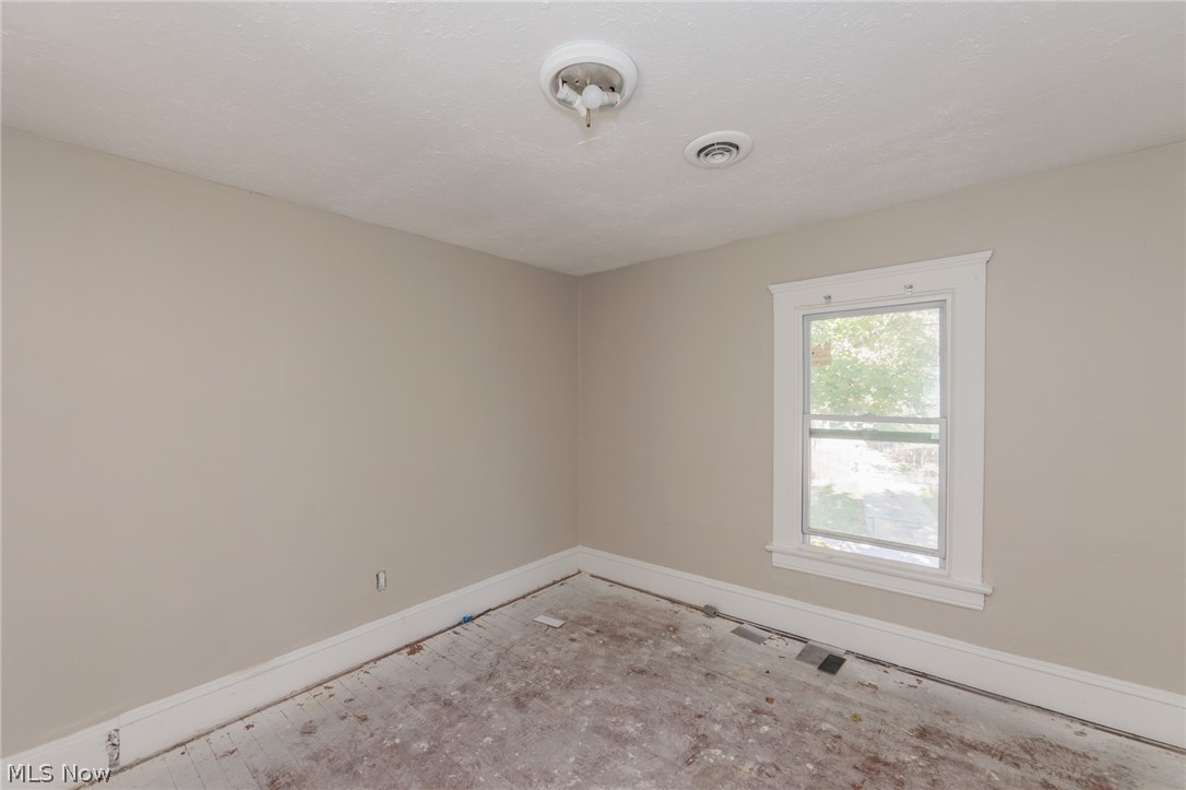 3482 W 49th Street Cleveland OH 44102
