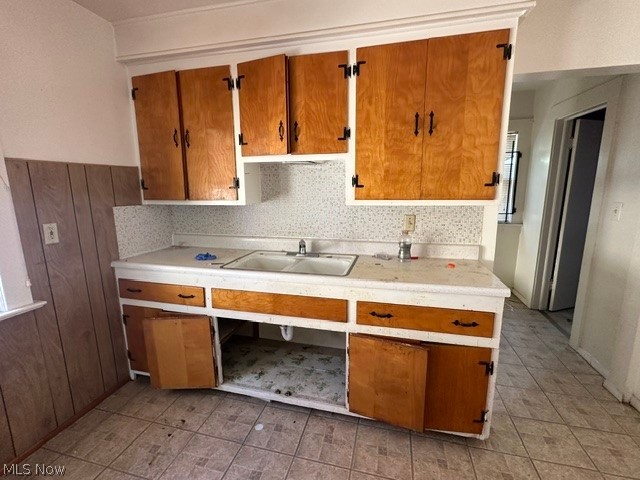 798 Wayside Road Cleveland OH 44110