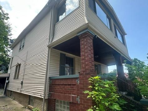 798 Wayside Road Cleveland OH 44110