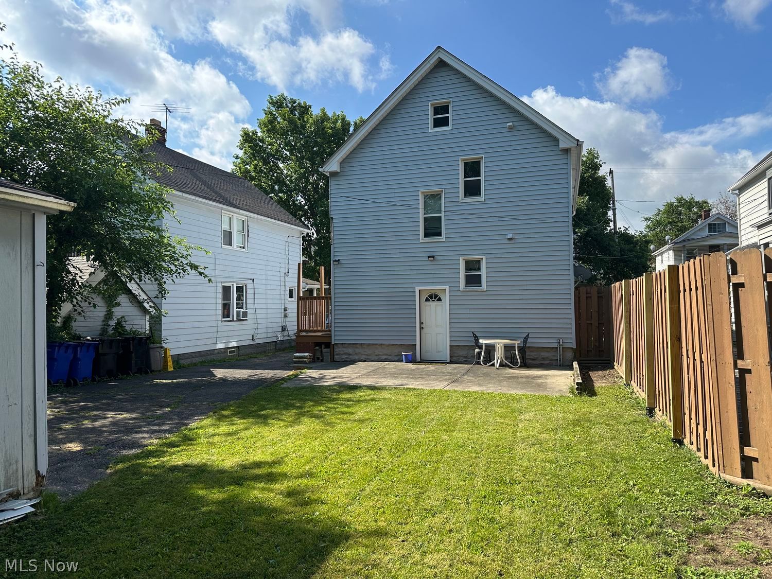 2222 Hood Avenue Cleveland OH 44109