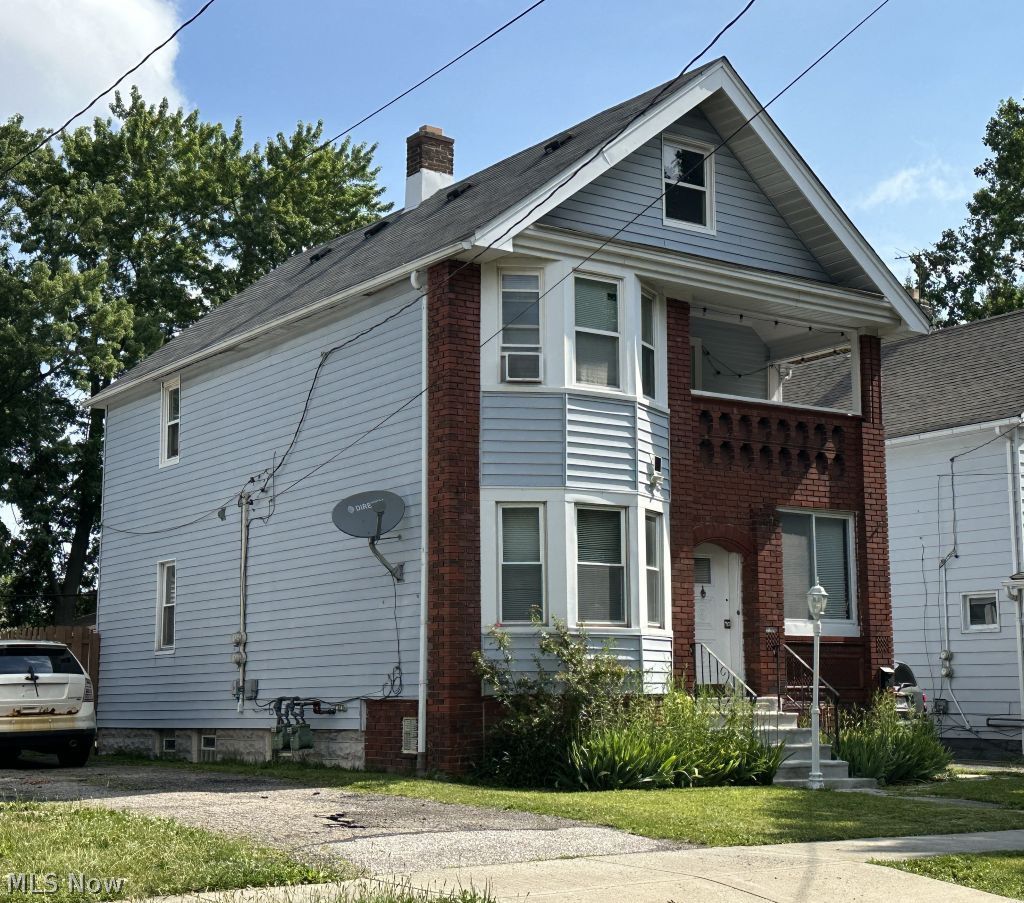 2222 Hood Avenue Cleveland OH 44109
