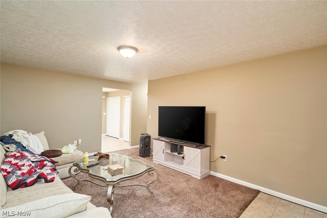 890-892 Irish Road Kent OH 44240