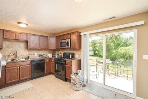 890-892 Irish Road Kent OH 44240