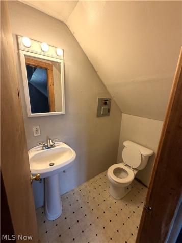 11314 Nelson Avenue Cleveland OH 44105