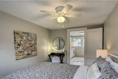1623 Hillcrest Road Cleveland Heights OH 44118
