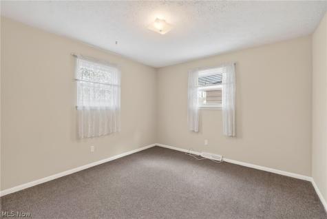 4906 Albertly Avenue Parma OH 44134