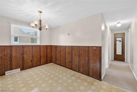 4906 Albertly Avenue Parma OH 44134