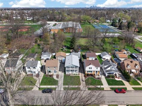 4906 Albertly Avenue Parma OH 44134