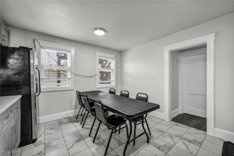 3016 Tuxedo Avenue Parma OH 44134