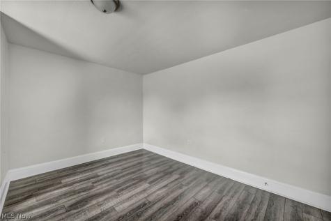 3016 Tuxedo Avenue Parma OH 44134