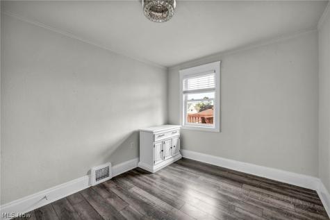 3016 Tuxedo Avenue Parma OH 44134