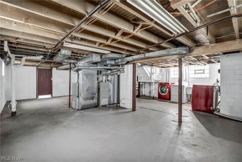 3016 Tuxedo Avenue Parma OH 44134