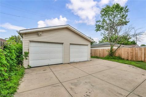 3016 Tuxedo Avenue Parma OH 44134