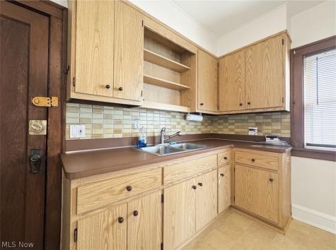 3765 W 134th Street Cleveland OH 44111