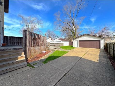 3765 W 134th Street Cleveland OH 44111