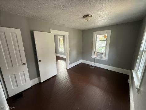 15831 Trafalgar Avenue Cleveland OH 44110