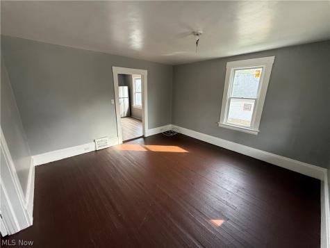 15831 Trafalgar Avenue Cleveland OH 44110
