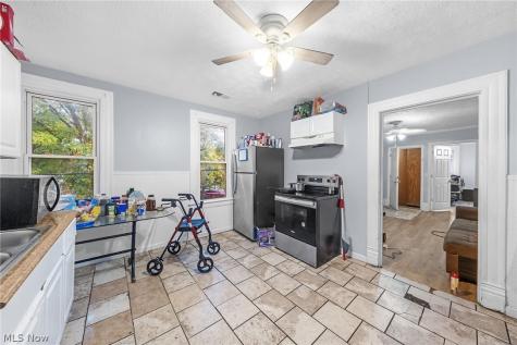 2653 W 27th Street Cleveland OH 44113