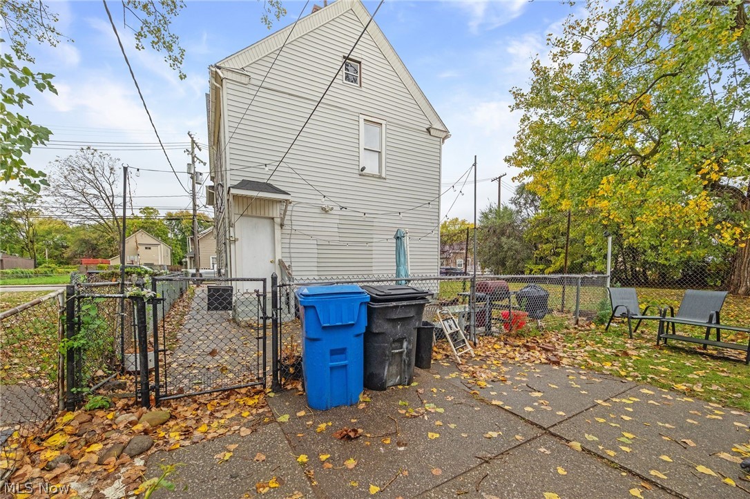 2653 W 27th Street Cleveland OH 44113