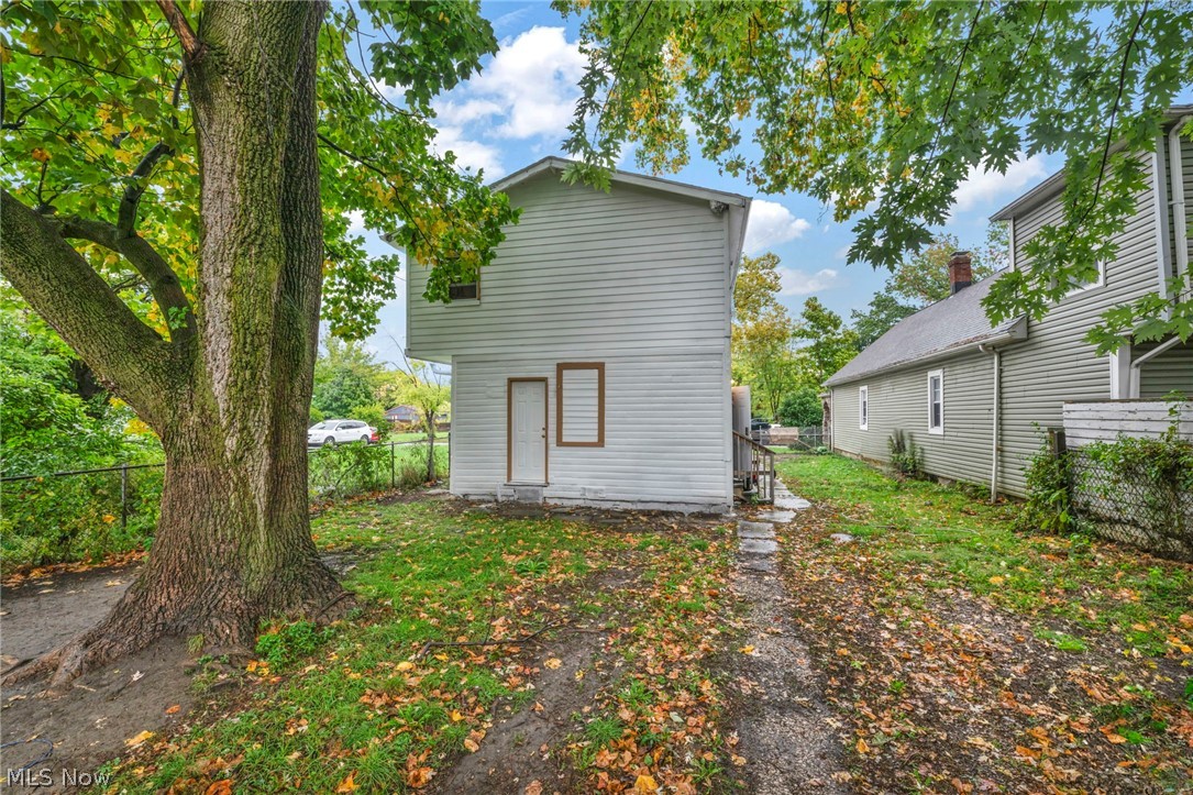 3288 W 52nd Street Cleveland OH 44102