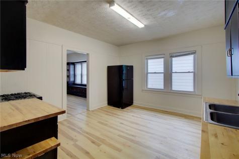 3442 W 58th Street Cleveland OH 44102