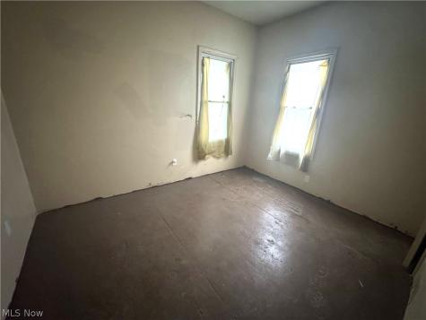 10006 Somerset Avenue Cleveland OH 44108