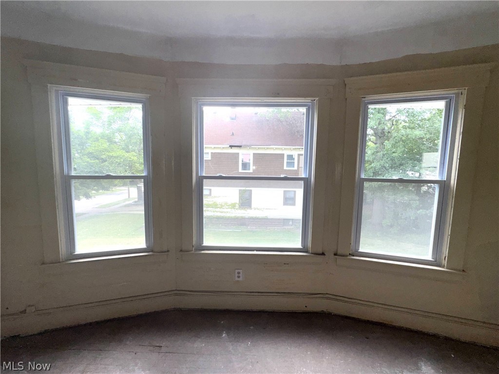 10006 Somerset Avenue Cleveland OH 44108