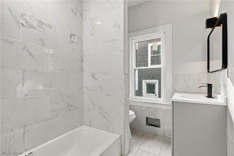 3379 Euclid Heights Boulevard Cleveland Heights OH 44118
