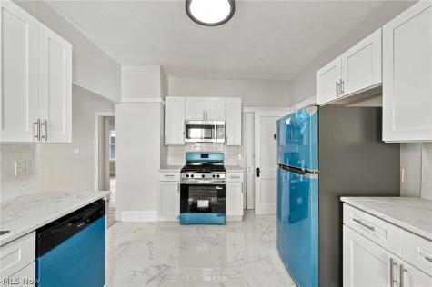 3379 Euclid Heights Boulevard Cleveland Heights OH 44118