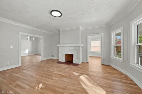3379 Euclid Heights Boulevard Cleveland Heights OH 44118