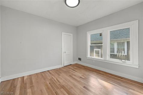 3379 Euclid Heights Boulevard Cleveland Heights OH 44118
