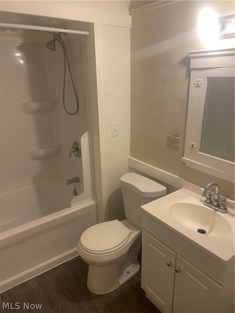 3069 W 105th Street Cleveland OH 44111