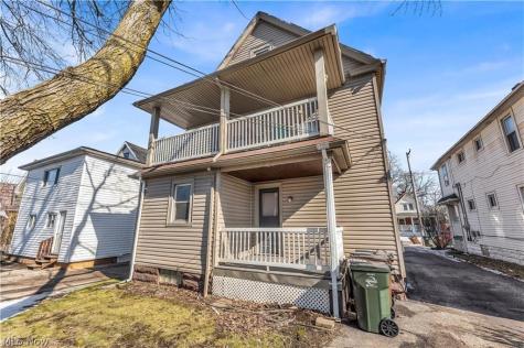 3998 E 54th Street Newburgh Heights OH 44105