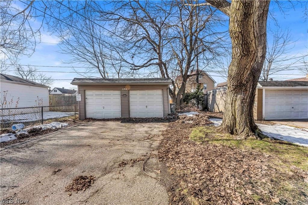 3998 E 54th Street Newburgh Heights OH 44105