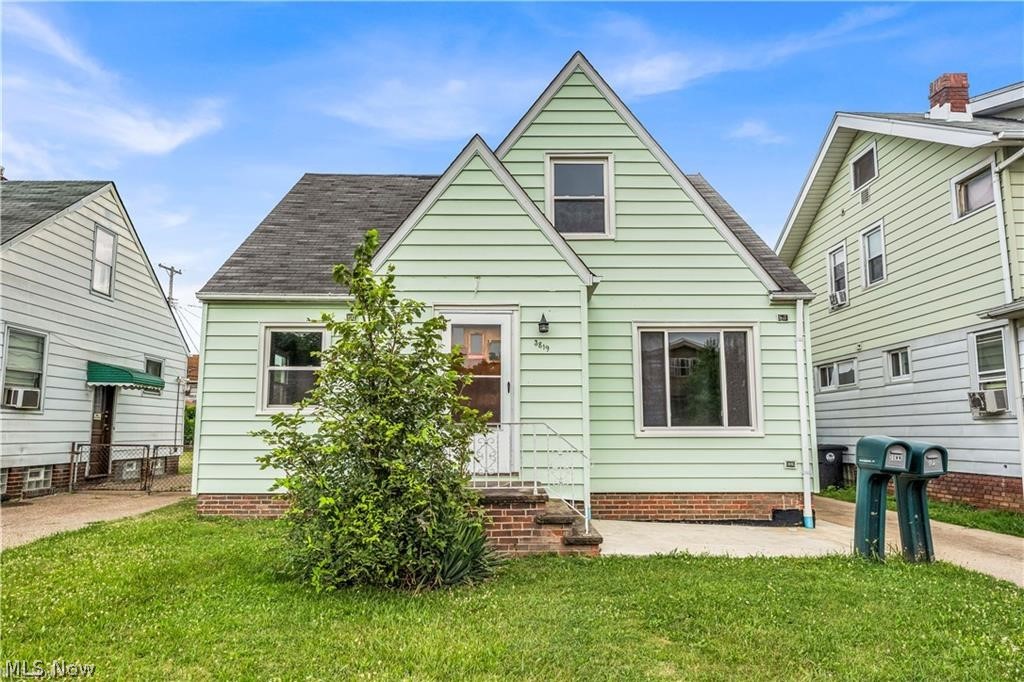 3819 W 137th Street Cleveland OH 44111