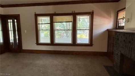 3729 Chelton Road Shaker Heights OH 44120