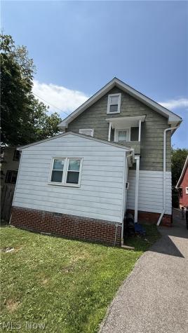 3729 Chelton Road Shaker Heights OH 44120