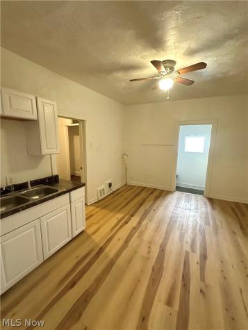 3302 W 48th Street Cleveland OH 44102