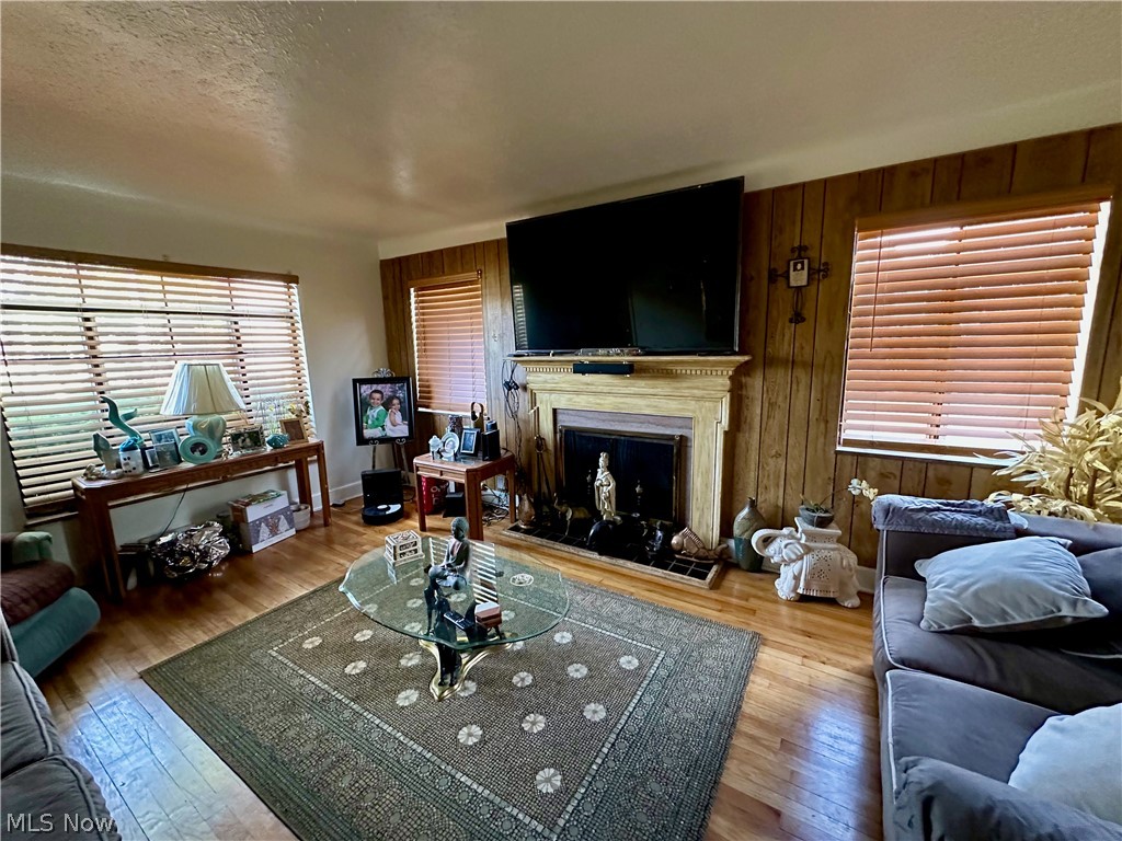 1166 E 176th Street Cleveland OH 44119