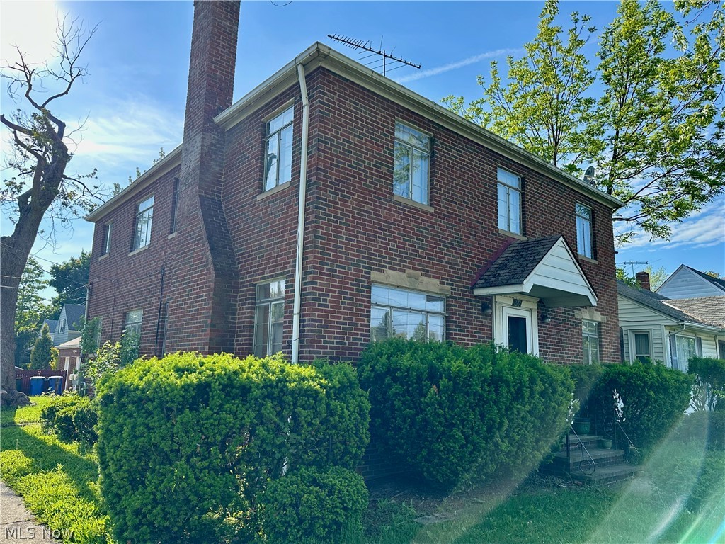 1166 E 176th Street Cleveland OH 44119