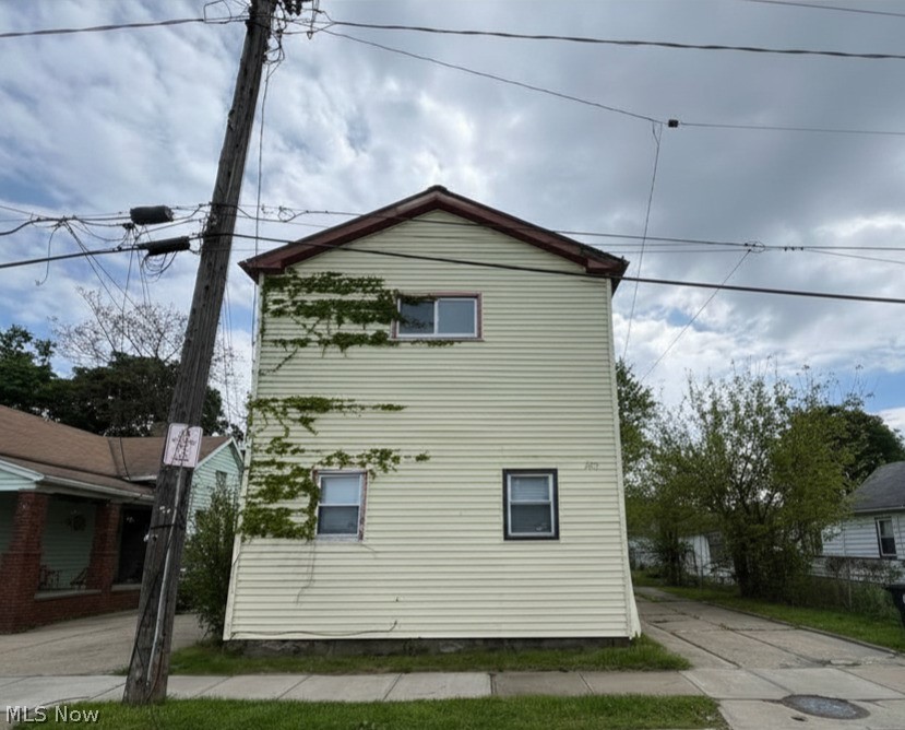 3411 W 49th Street Cleveland OH 44102