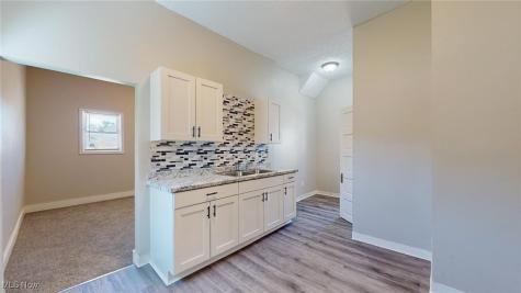 3411 W 49th Street Cleveland OH 44102