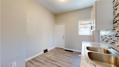 3411 W 49th Street Cleveland OH 44102