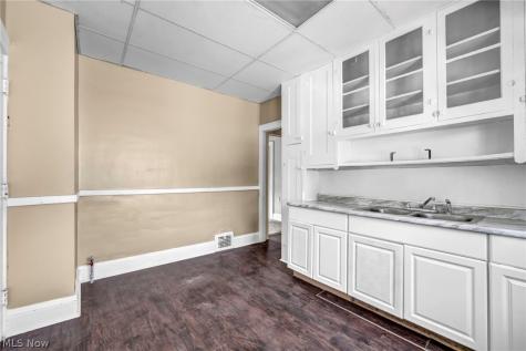 4225 W 22nd Street Cleveland OH 44109
