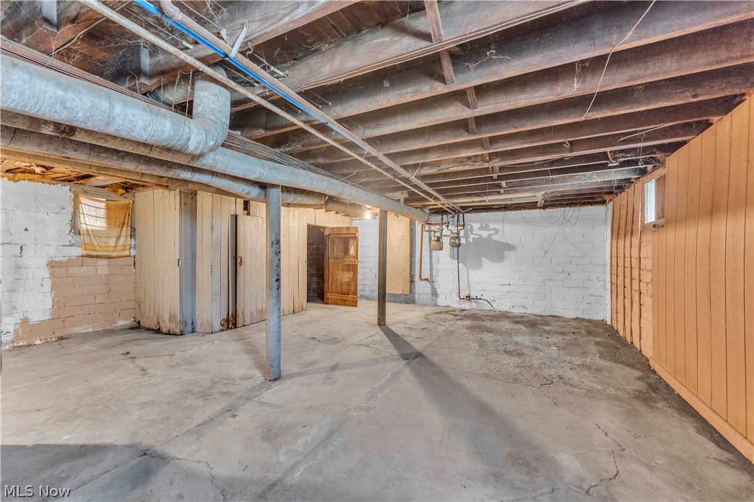 14009 Scioto Avenue East Cleveland OH 44112