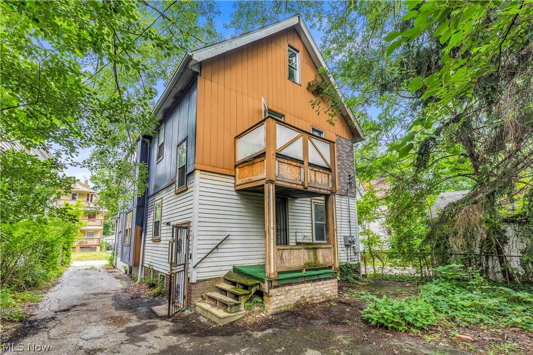 14009 Scioto Avenue East Cleveland OH 44112