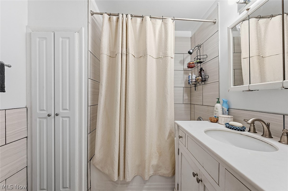 2313 Grandview Avenue Cleveland Heights OH 44106