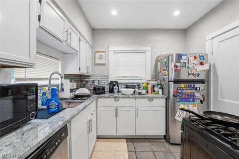 2313 Grandview Avenue Cleveland Heights OH 44106